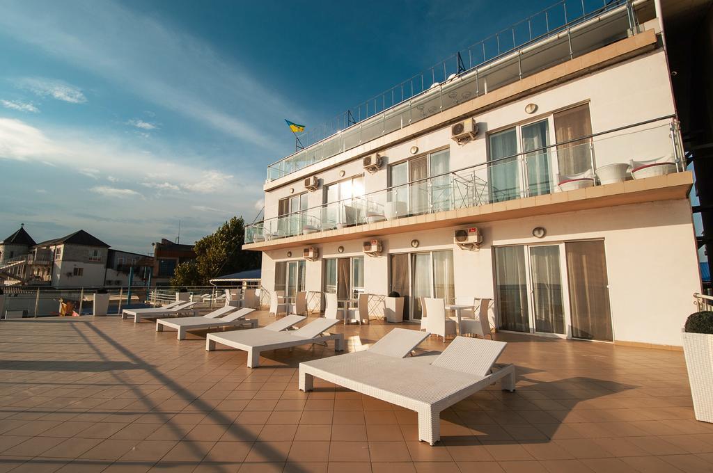Vip Hotel Kobleve Exterior foto